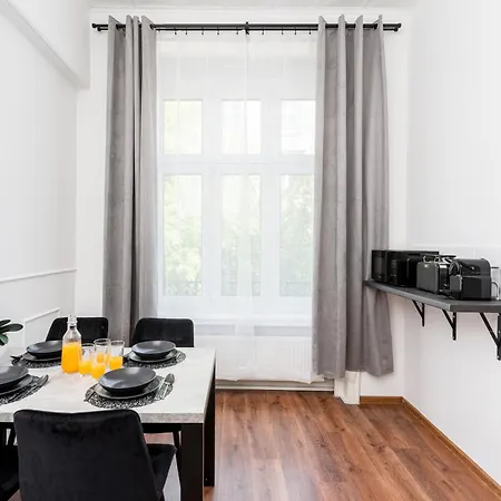 Apartamento Brzozowa By Hostly