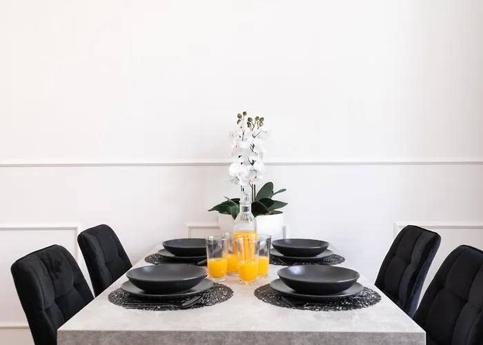 Apartament Brzozowa By Hostly